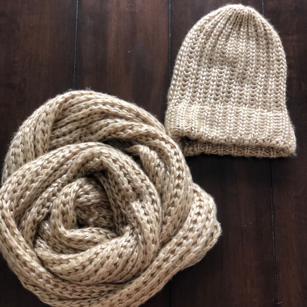 Vincent Pradier Scarf + Hat